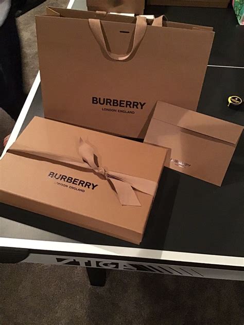 burberry luxury gifts.